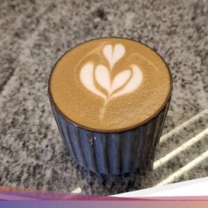 5 Racikan Minuman Kafein Unik Ke Dunia, Magic hingga Cafe Bombon