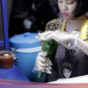 Putus Cinta, Mantan Personel JKT48 Banting Setir Jualan Nasi Bakar