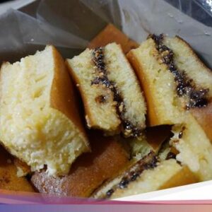 Empuk Mantul! Martabak Manis Bangka yang Dipanggang Arang