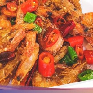 3 Resep Udang Goreng Bumbu Cabe yang Renyah Pedas Bagi Makan Siang