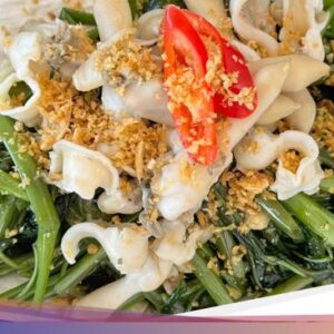 Resep Tumis Kangkung dan Cumi yang Gurih Spesial Bagi Makan Siang