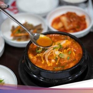 Resto Korea Ini Tipu Pelanggan, Cantumkan Label Halal Padahal Tidak