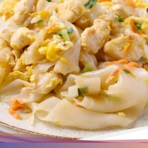 Resep Kwetiau Goreng Ayam dan Telur ala Thai yang Gurih Nampol