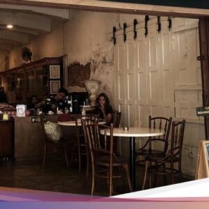 Serunya Ngopi Di Kedai Minuman Kafein Vintage Berusia 90 Tahun Di Jogja