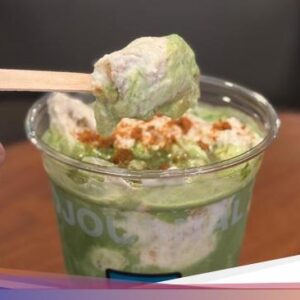 Lagi Hits! Matcha Latte Bersama Sea Salt Cream dan Banana Pudding