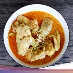 3 Resep Ayam Masak Santan yang Sedap, Opor hingga Kari