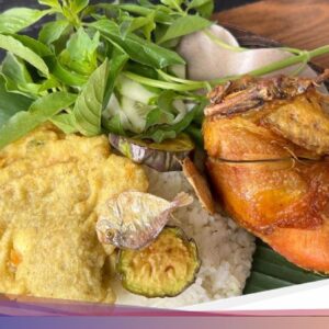 Bikin Kenyang! 5 Nasi Liwet Lauk Ayam dan Ikan Goreng Hingga Jakarta