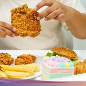 Kebanyakan Makan Junk Food Bisa Picu Risiko Depresi hingga 50%!