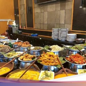 Lamak Bana! 5 Restoran Nasi Kapau Nikmat, Bumbu dan Rempahnya Nampol