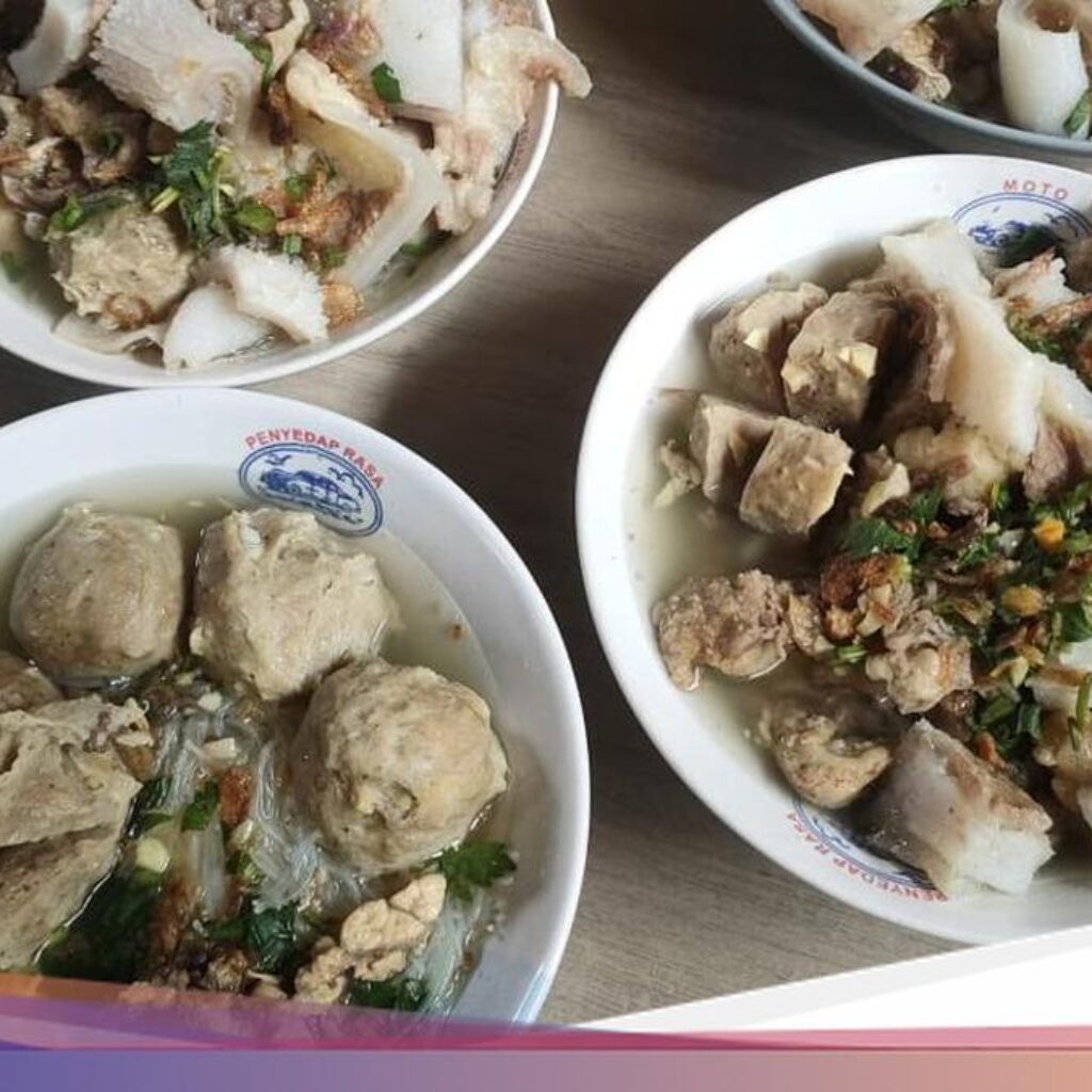 Gurih Kenyal! Ini 7 Rekomendasi Bakso Tetelan Enak Hingga Jakarta