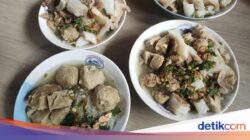 Gurih Kenyal! Ini 7 Rekomendasi Bakso Tetelan Enak Hingga Jakarta