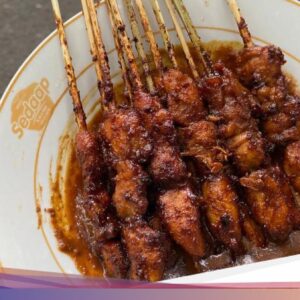 5 Sate Ayam Legendaris Di Jakarta Sebelum 1960-an, Masih Ramai hingga Kini!