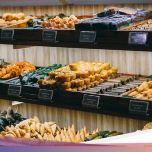Nostalgia Ramadan! Ini 5 Toko Kue Jadul Untuk Berburu Takjil Di Jakarta
