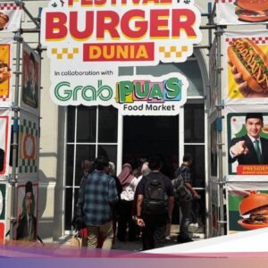 Seru! Aldi Taher Ajak Menekraf Teuku Harsya Keliling Perayaan Seni Burger Sedunia