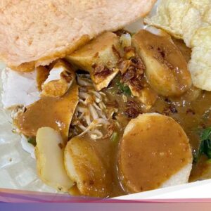 Resep Gado-Gado Jakarta Siram Saus Kacang yang Kental Gurih