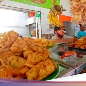 5 Warteg Langganan Seniman, Lauk Banyak Harga Bersahabat!
