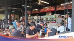 Kantin Karyawan Grand Indonesia West vs East, Mana yang Paling Enak?