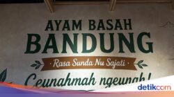 Ngeunah Pisan! Ayam Goreng Basah Khas Bandung Didalam 4 Sambal Refill
