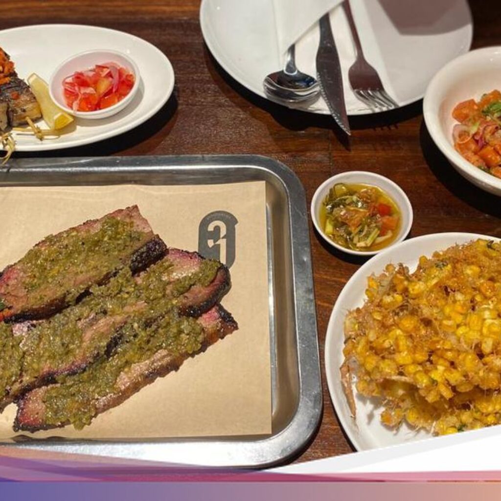 Bersama Timur Hingga Barat, Kolaborasi Spesial Hidangan Manado dan Smokehouse Amerika