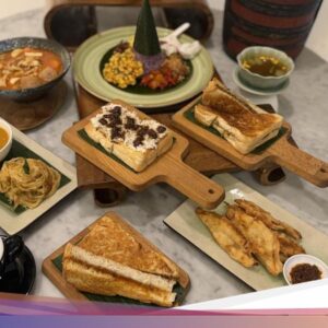 Nasi Ungu hingga Jajan Pasar Enak Ke Resto Peranakan Terbaru