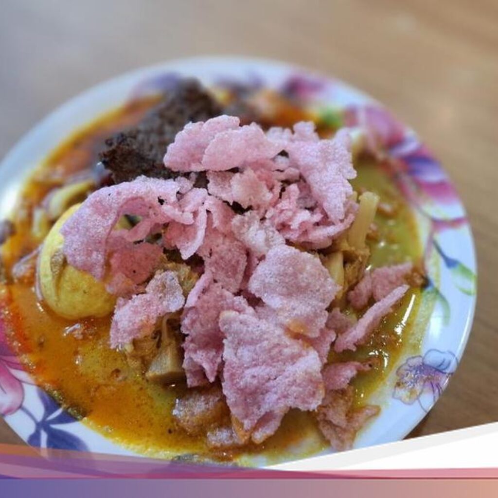 Gurih Berempah! 5 Ketupat Sayur Padang Hingga Jakarta Ini Bikin Nagih