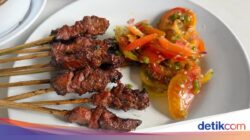 Puas! Makan 5 Sate Maranggi yang Empuk dan Manis Gurih Ke Jakarta