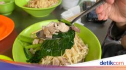 Ditengah Bulan Bisa Makan Hemat, Di 5 Tempat Ini Menunya Mulai Rp20 Ribuan