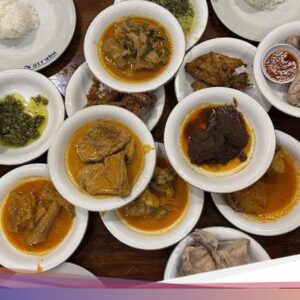 5 Tempat Makan Tertua Hingga Jalan Sabang, Ada RM Padang Sebelum 1958!