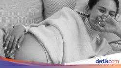 Kulineran Maudy Ayunda dan Suami, Bekal Telur Rebus hingga Jajan Durian