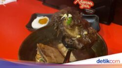 Kangen Masakan Jawa Timur? Ini 5 Tempat Makan Rawon Enak Di Jakarta